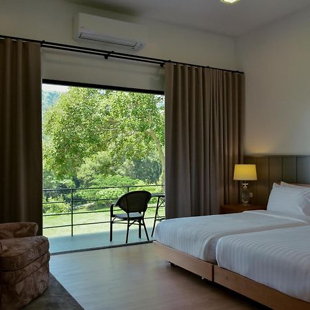 Monlada Khaoyai Hotel Му Си Екстериор снимка