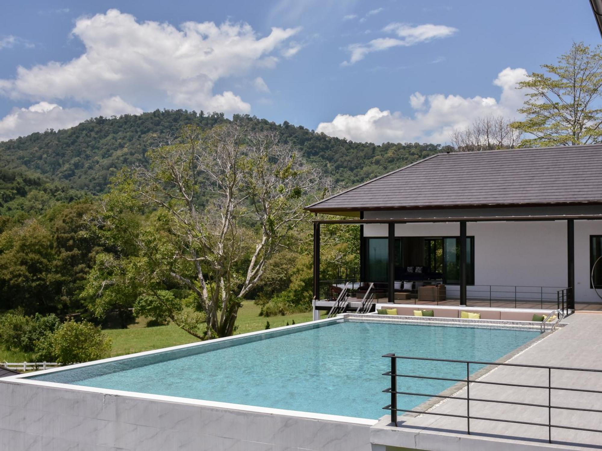 Monlada Khaoyai Hotel Му Си Екстериор снимка